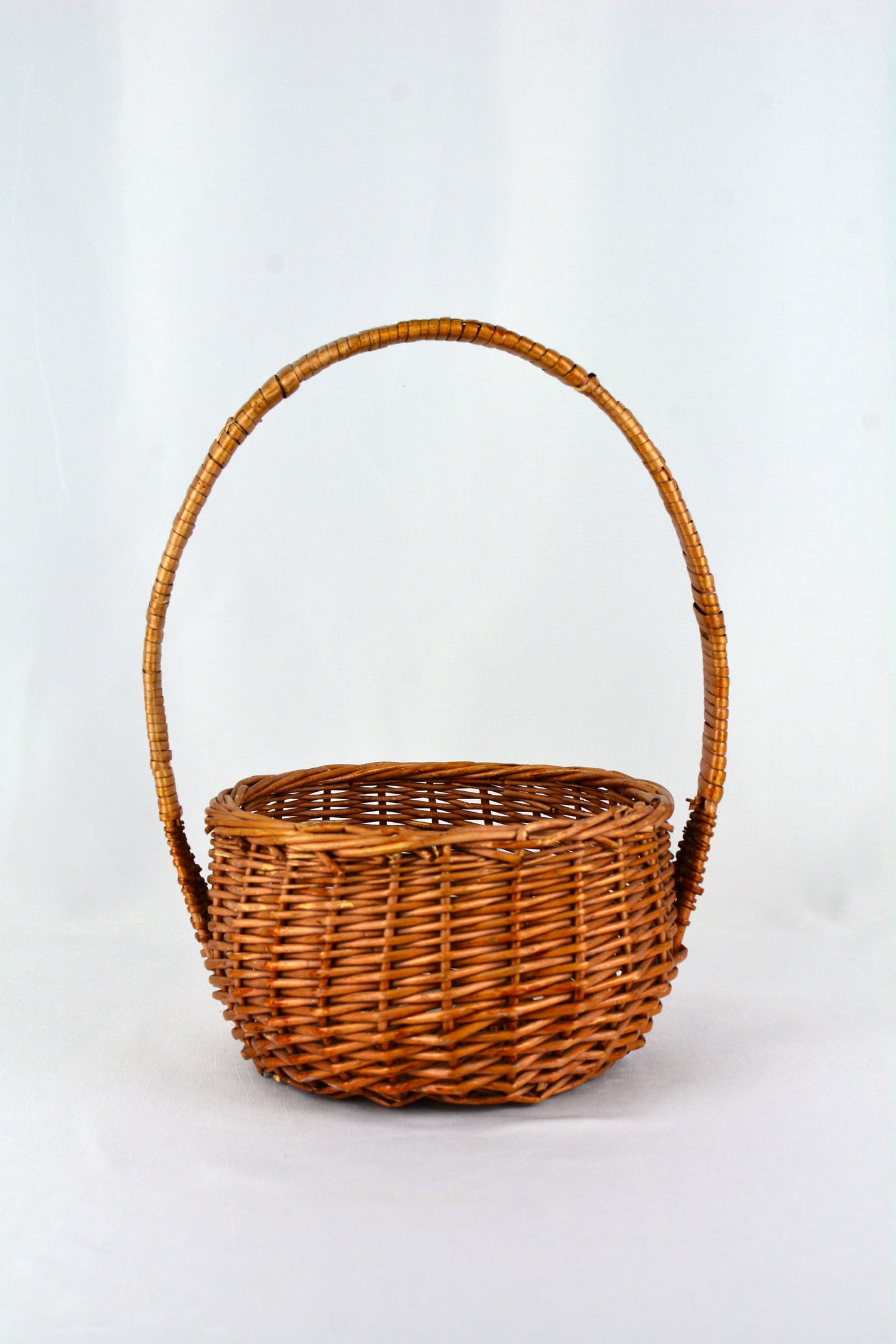 Vintage Basket 023
