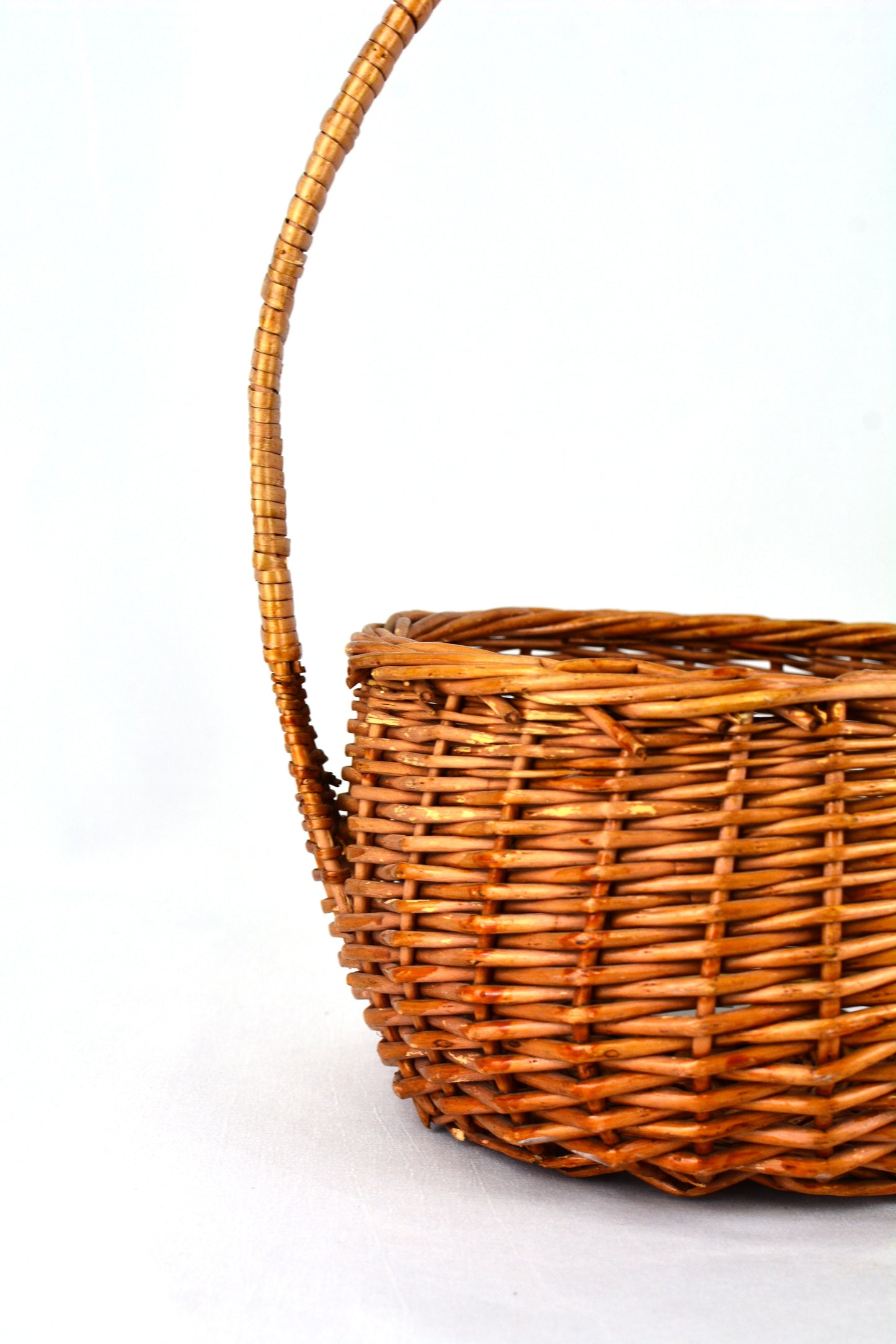 Vintage Basket 023
