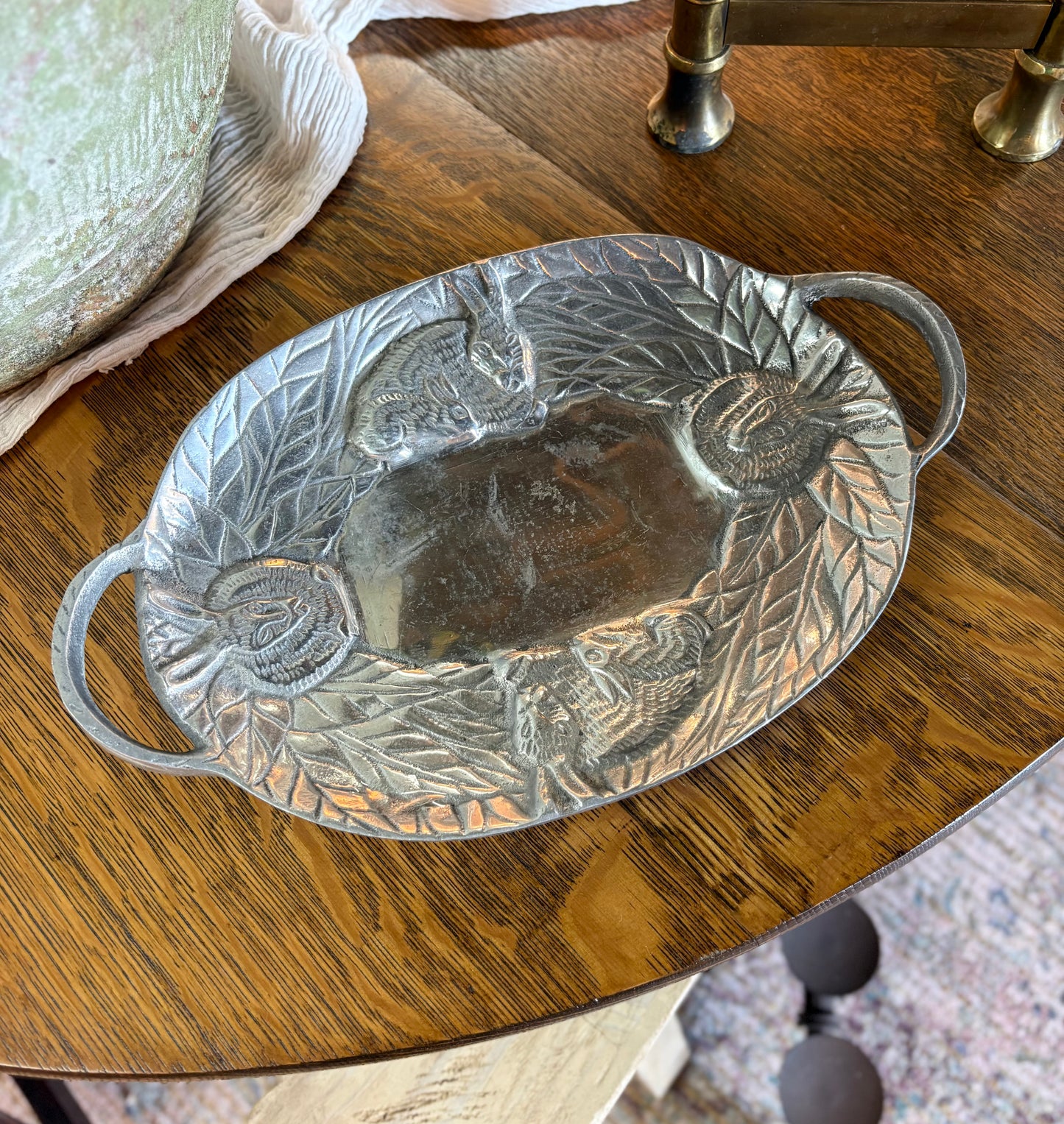 Cast Aluminum Bunny Tray