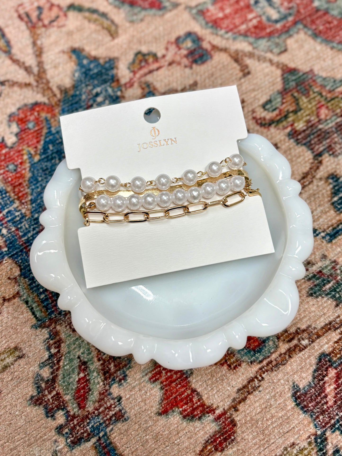 Gold Pearl/Paperclip Bracelet