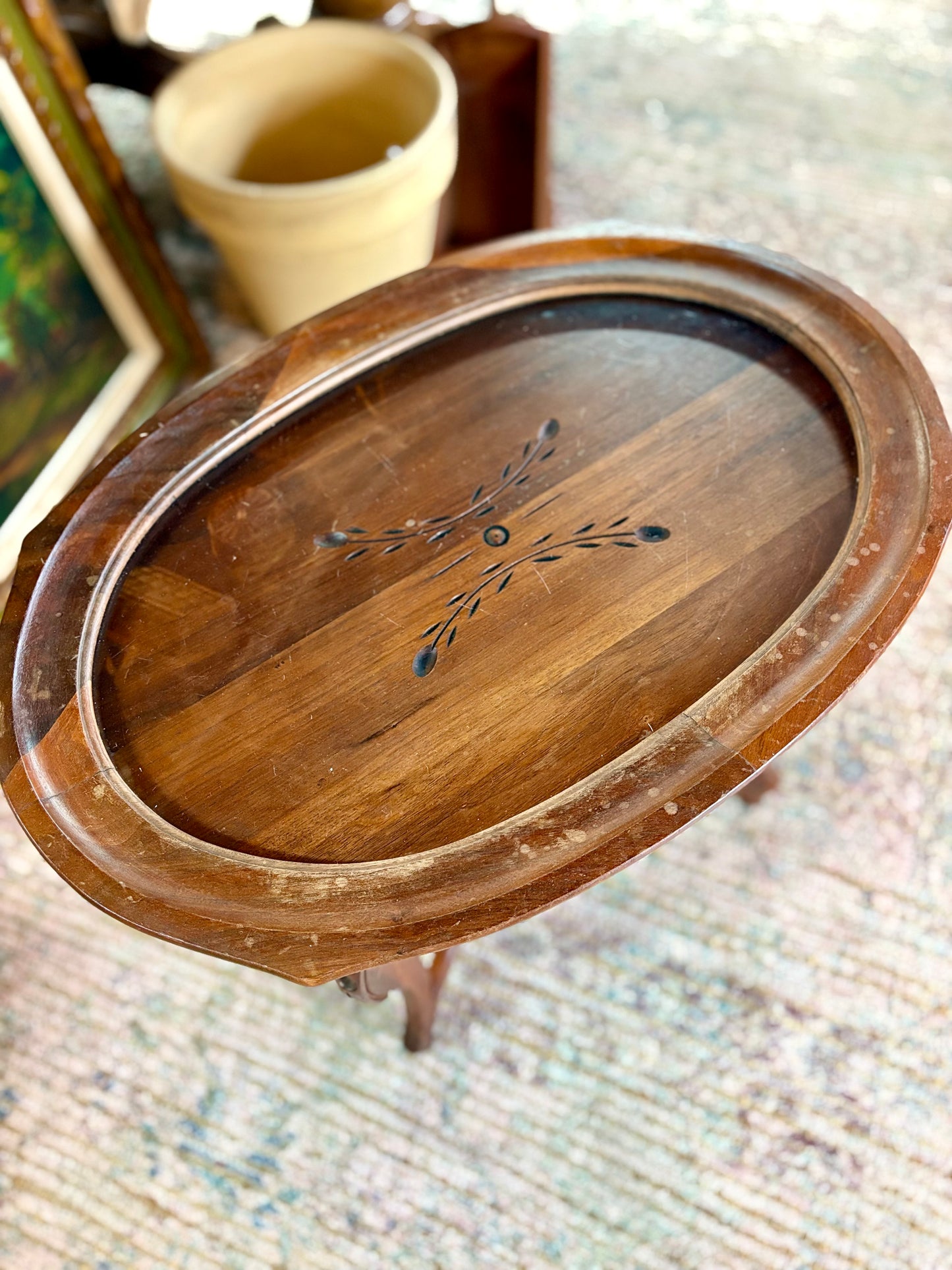 Vintage Etched Oval Side Table with Removable Tray