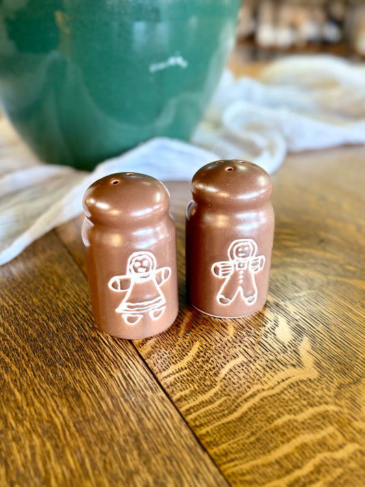 Gingerbread Salt & Pepper Shaker Set