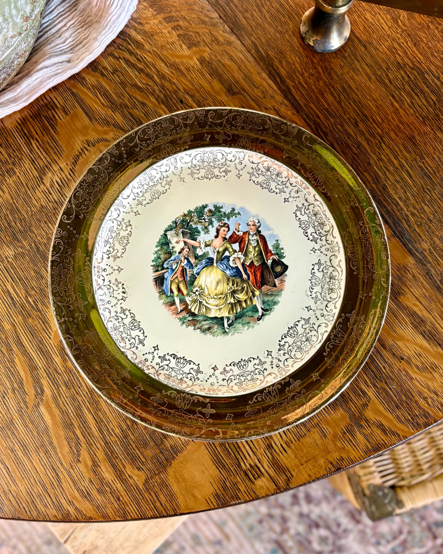 Vintage Sabine Crest -O-Gold Plate