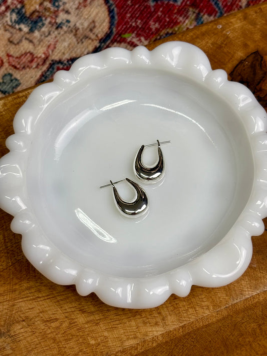 Quinn-18K Classic Droplet Hoop