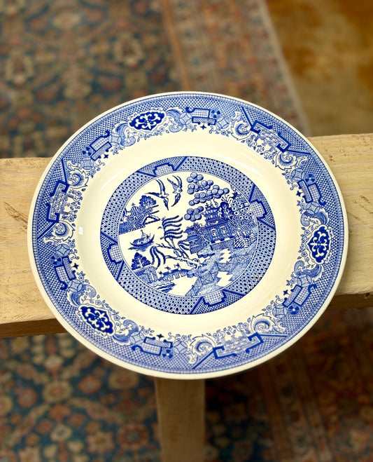 Cavalier Ironstone Blue Willow Plate 10"