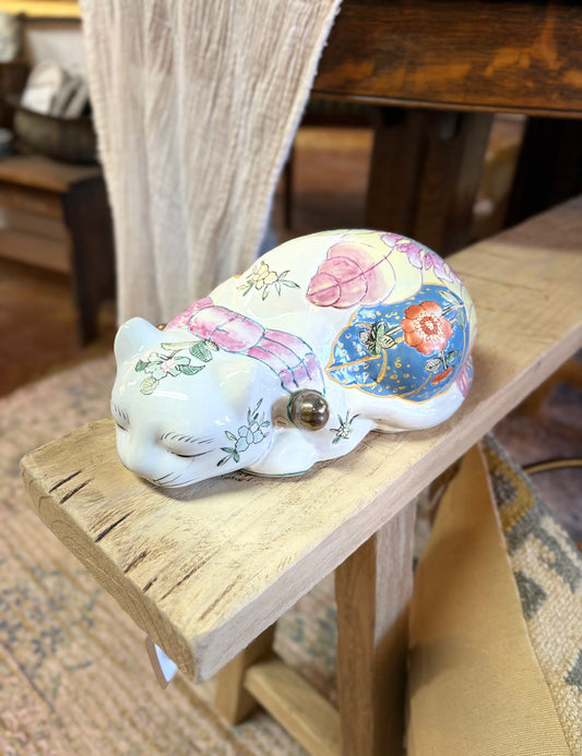 Vintage Andrea by Sadek Sleeping Cat