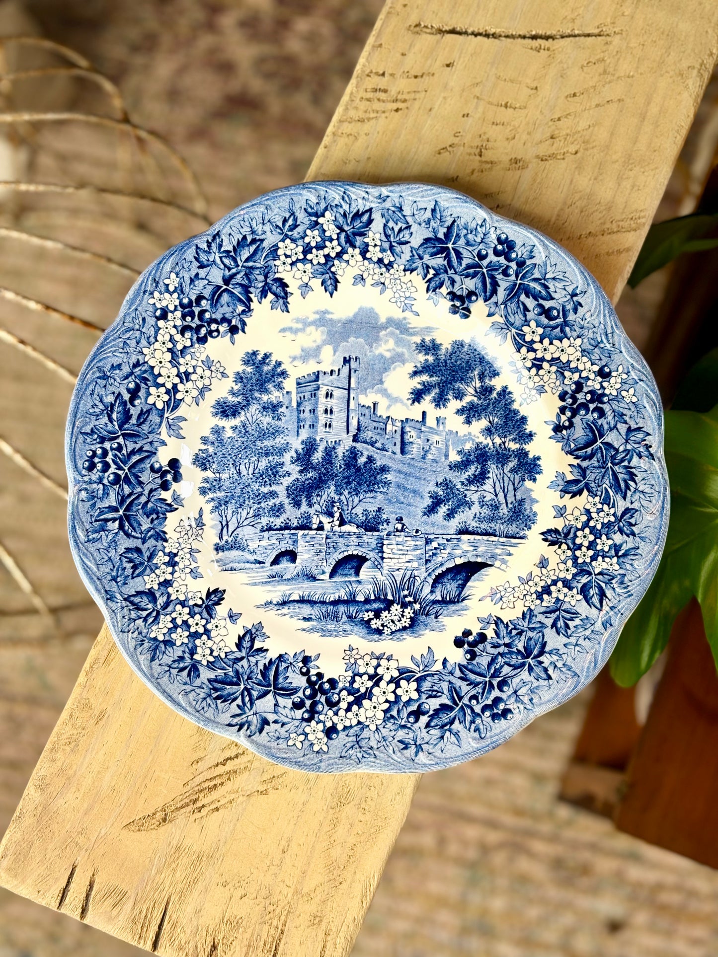 Vintage Romantic England Dereyshire Plate
