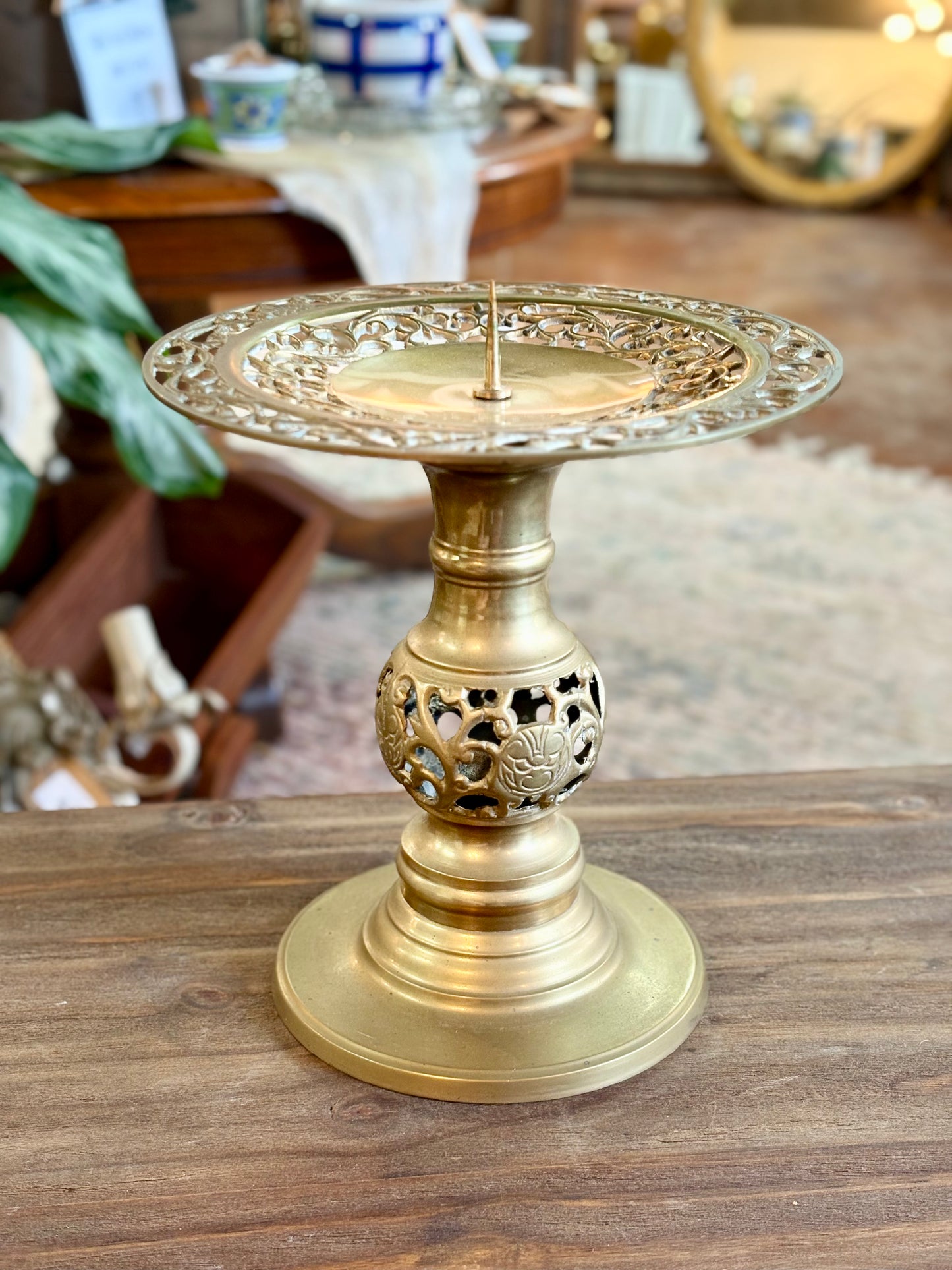Ornate Brass Carved Pillar Candleholdeer