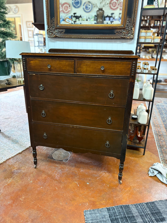 Vintage Chest of Drawer