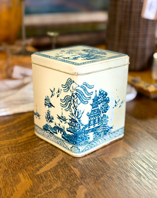 Vintage Blue Willow Spice Tin (Large)