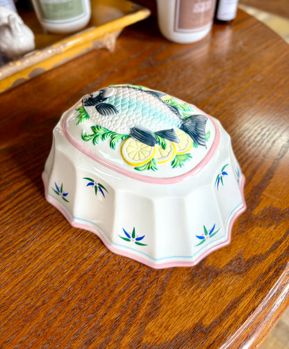 Vintage Fish w/ Lemons Jello Mold