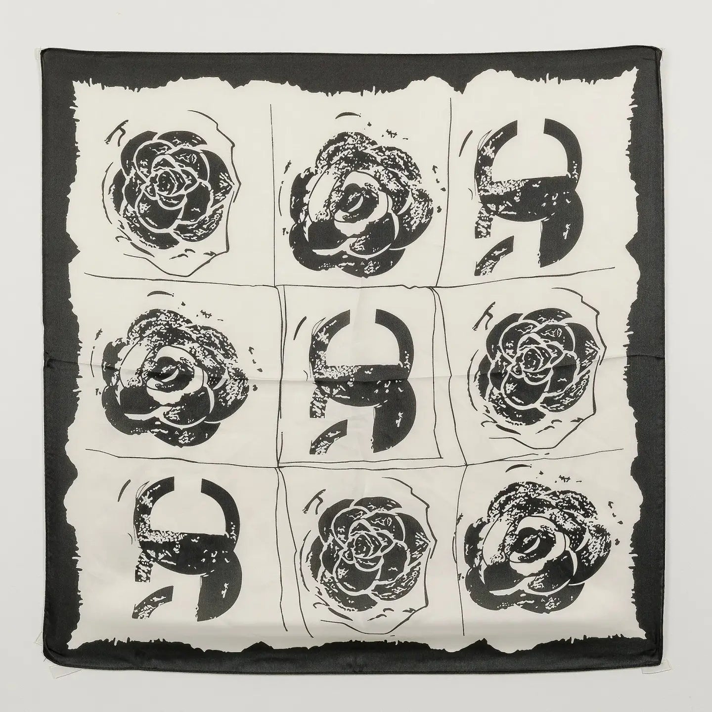 Floral & Horseshoe Print Scarf